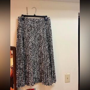 A Brand New Day Leopard Midi Skirt Size M